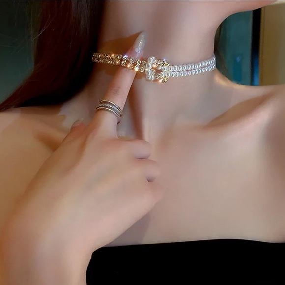 🌟 Gold Plated Pearl Rhinestone Choker Two Tone Chain Necklace - Picture 5 of 7